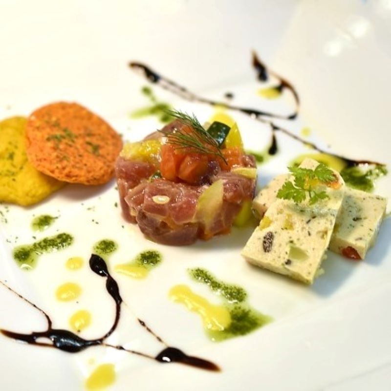 [Kanagawa-ken Hakone Gora Resort part-time job] Kitchen staff at a hotel surrounded by books