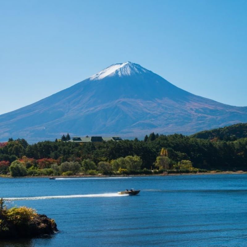 [Yamanashi-ken và Kawaguchiko] làm việc môi giới tại một nhà trọ suối nước nóng