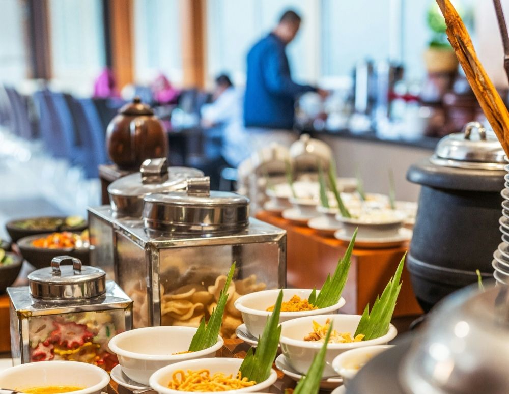 [Empregos em dormitórios e refeições em Okinawa] Empregos em restaurantes em hotéis resort