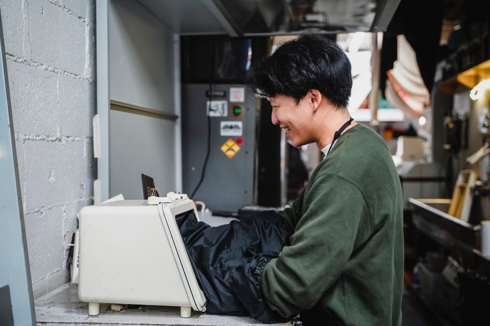 [Salário por hora de 1850 ienes e taxa de dormitório grátis] Processo de impressão e processo de pintura “ativo inexperiente”