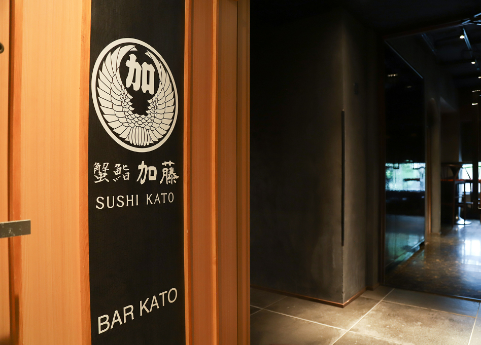 Trabalho da equipe de culinária na [Niseko] Crab Sushi Kato