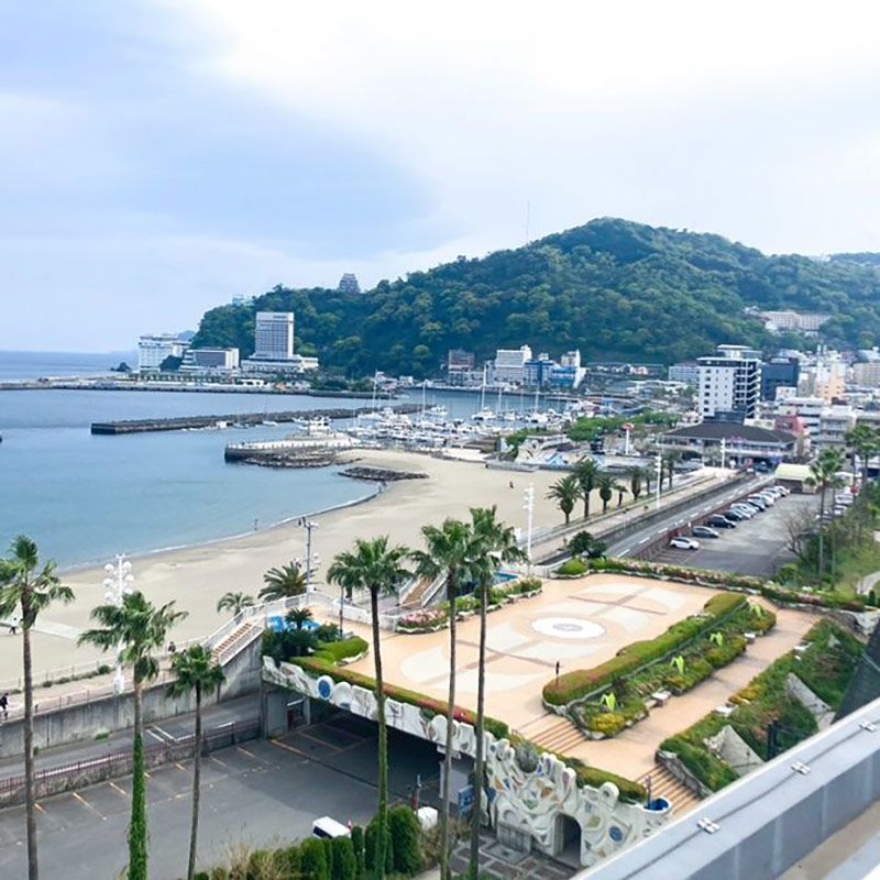 ＜Tỉnh Shizuoka/Atami ＞Tuyển nhân viên nhà hàng/Phí ký túc xá miễn phí/Được trang bị Wi-Fi