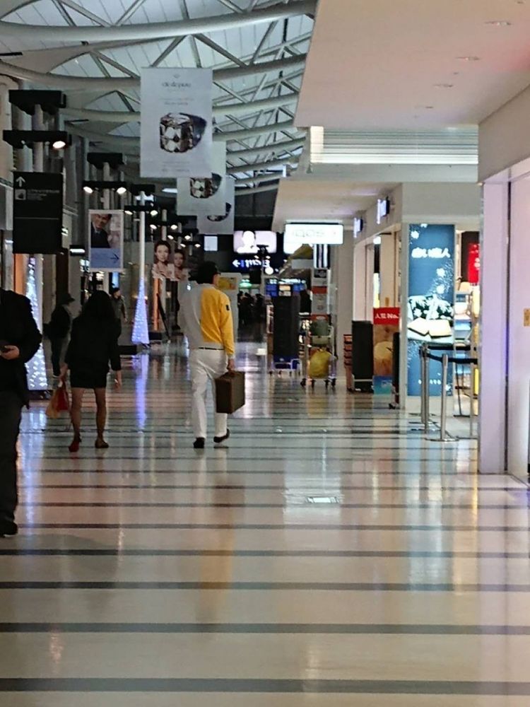 [Lương theo giờ từ 1500 yên] Tìm nhân viên bán hàng mỹ phẩm bằng tiếng Trung tại Sân bay Kansai!