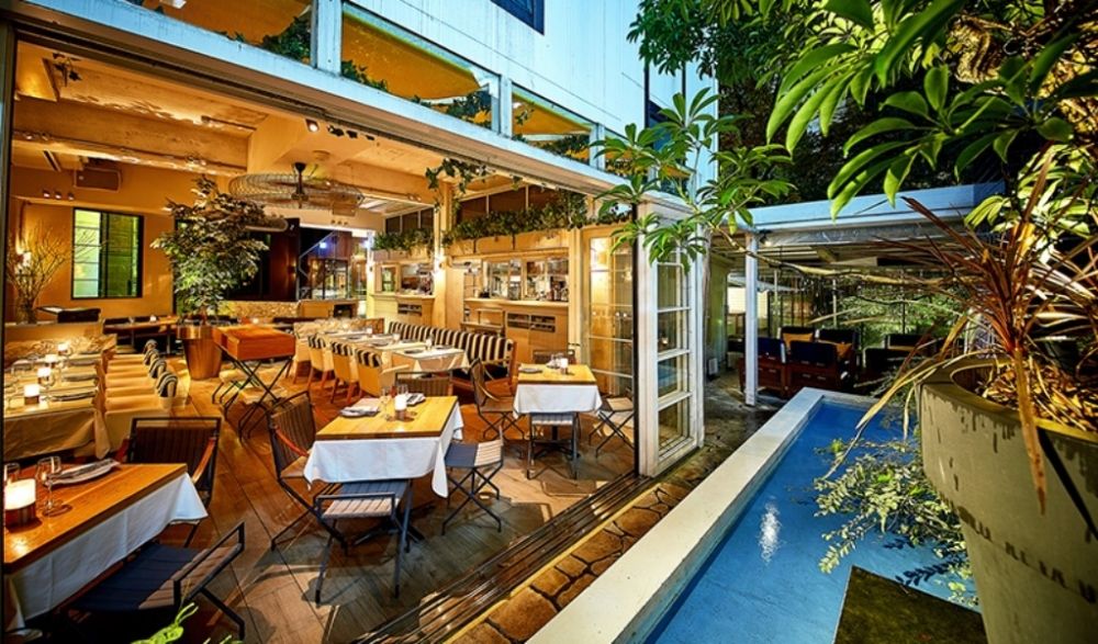 高收入28万日元起★在市内的度假村工作！ 时尚的餐厅工作人员♪