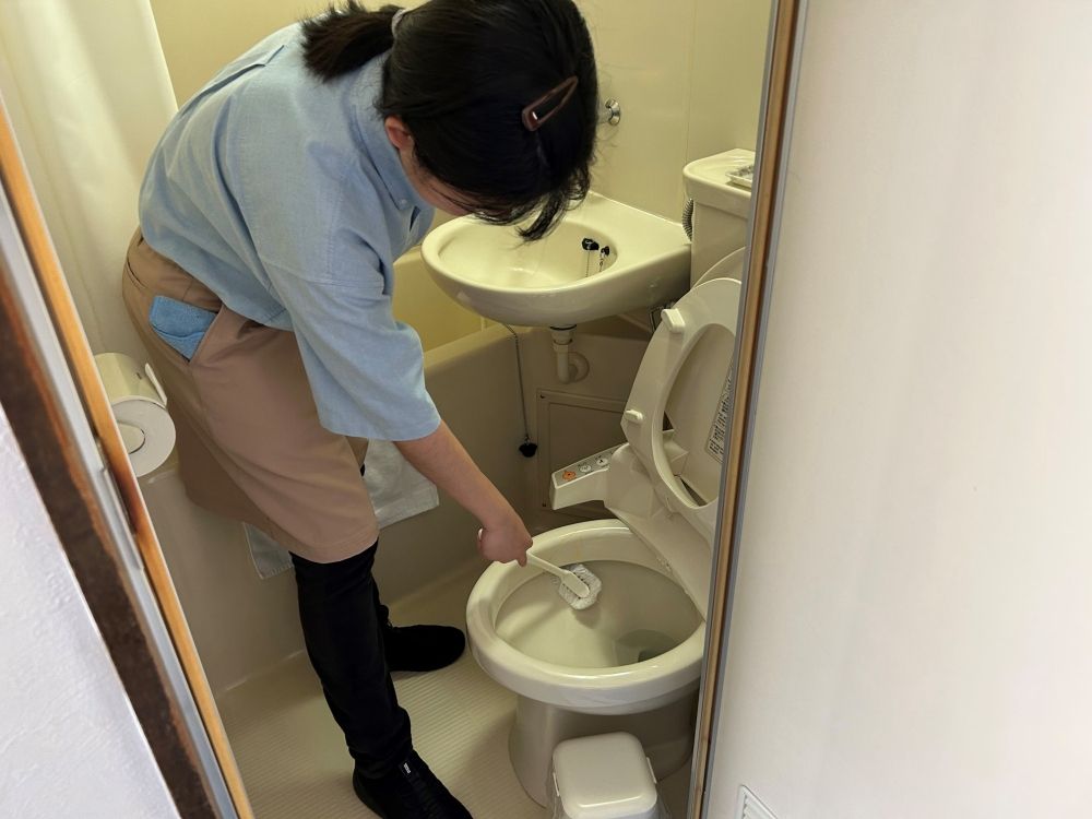 Iniciantes japoneses OK ♪ Equipe de limpeza ♪ Bem-vindo a quem pode trabalhar em Shinjuku por muito tempo/alta renda OK/turno livre