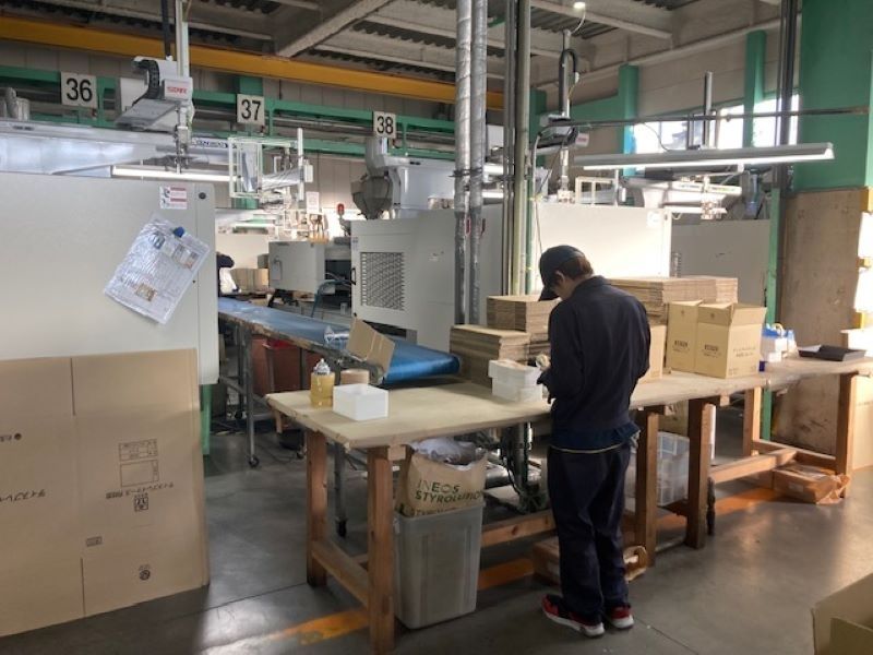 プラスチック製品（日用品）のピッキングと梱包。簡単な作業です！