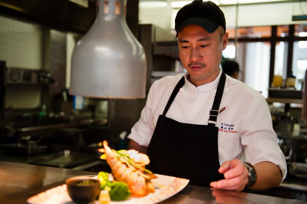 \ 紧急招聘！国际会员俱乐部烹饪人员/