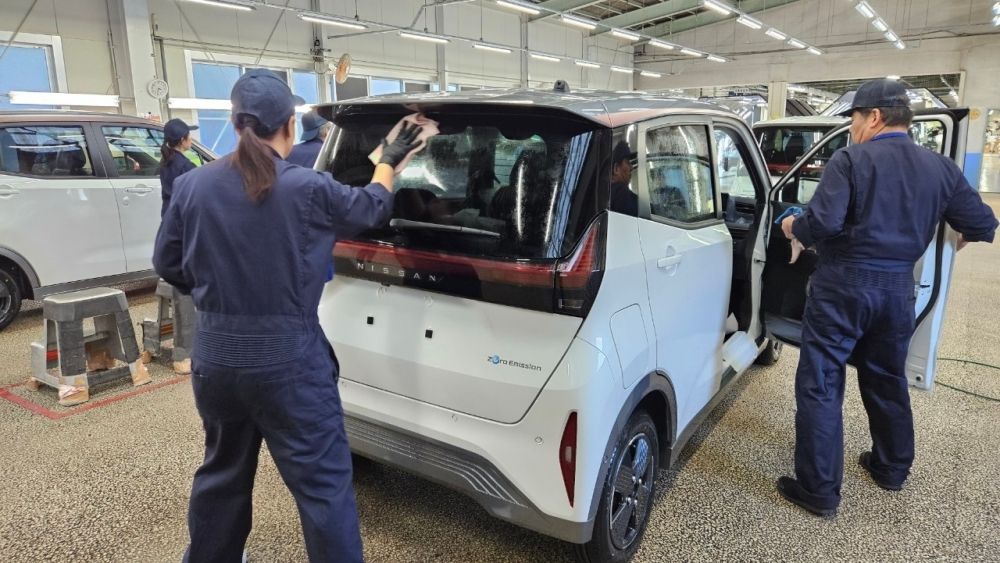 Trabalhando em Port Island! Limpo e fácil ◆ Limpando um carro novo que saiu do lava-rápido