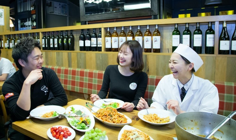 月給25万円～START♪キッチン・サービススタッフ募集/ボーナスあり◎