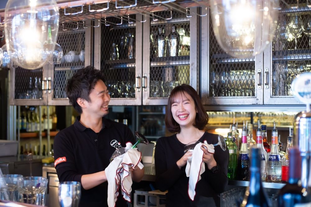 月給25万円～START♪キッチン・サービススタッフ募集/ボーナスあり◎