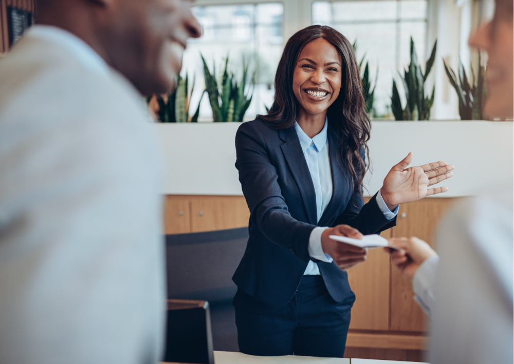 \ 外国情侣活跃；梦想在海外创业 ◎ 起步费为0日元~2,000万元的储蓄！酒店经理