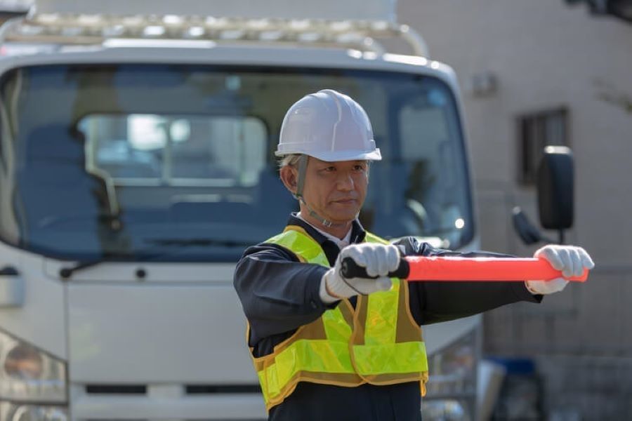 [Inexperienced OK!!] Traffic guidance security guard [congratulatory money for joining the company up to 200,000 yen ♪]