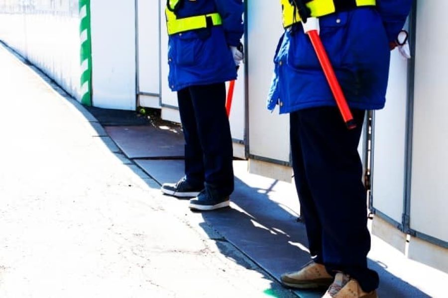 【未経験OK！！】交通誘導警備員＠練馬区【入社祝い金最大20万円♪】