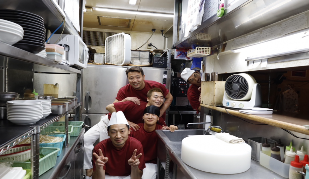 [Alto salário mensal de 300.000 ou mais!] Equipe de cozinha em um autêntico restaurante chinês/Funcionário em tempo integral/Tóquio