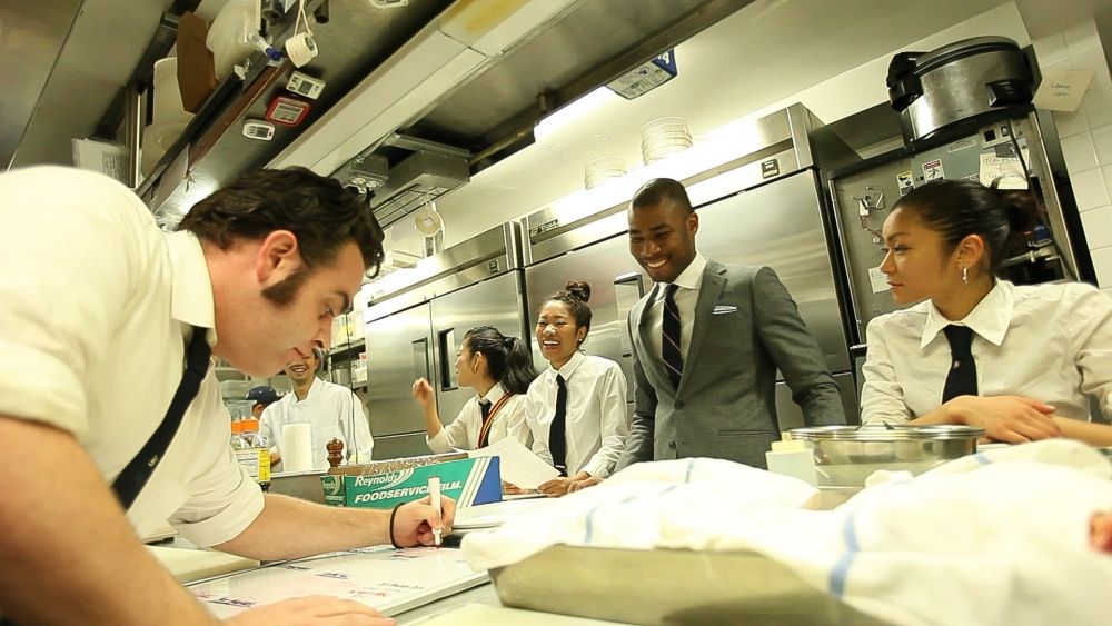 [Oportunidade de trabalhar em um hotel popular ♪] Existem vários locais de trabalho! Aprenda a cozinhar ♪