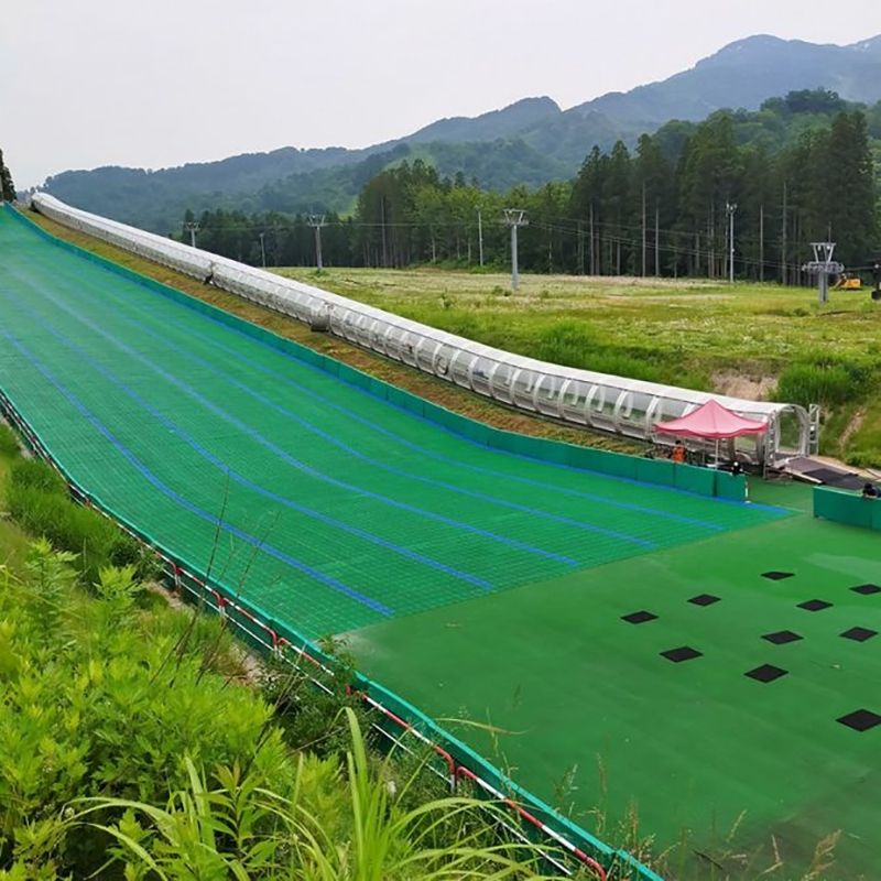 Nhân viên “hoạt động” tại một khách sạn nghỉ dưỡng với nhiều shizen “ngay cả lần đầu tiên”