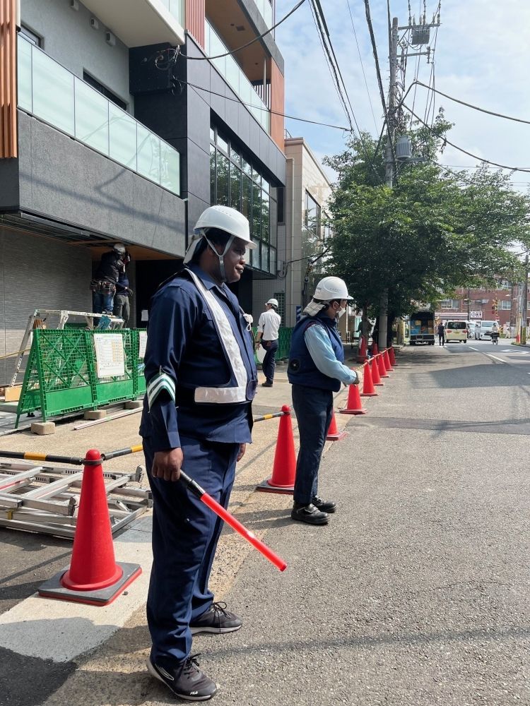 [Inexperiente OK!!] Guarda de segurança de orientação de trânsito @新宿駅周辺