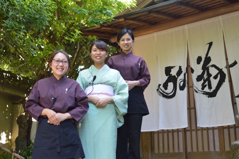 Suporte VISA disponíSuporte VISA disponível] Salário mensal máximo: 300.000 ienes! Trabalhar no Eel Restaurant / Trabalho em tempo integralvel] Salário mensal máximo: 300.000 ienes! Trabalho de processamento de pratos de enguia / Funcionário em tempo integral