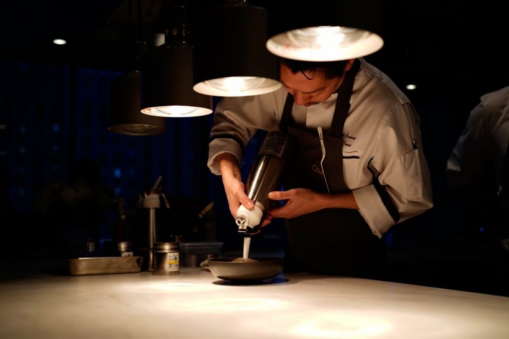 Restaurante francês em Ginza [falantes de inglês são bem-vindos] [Avanço na carreira]