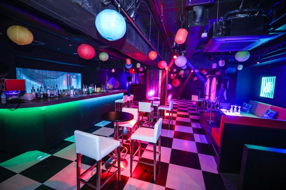 [정규직/외국인 적극 채용] 도쿄 유명 나이트 클럽에서 이용 가능한 컨시어지/하이 트리트먼트/기숙사