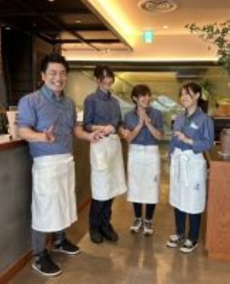 [Hourly wage 1,250 yen ~ salary increase available!] Right next to Tsukiji station! Let's work at a Japanese cafe ♪