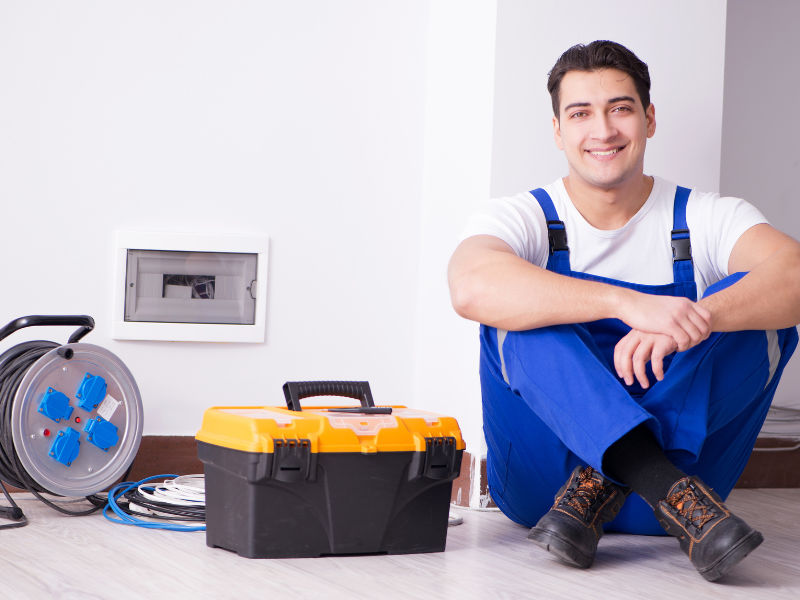 [Itami-shi, Hyogo] Recepção inexperiente! Um assistente elétrico para uma vida profissional gratificante!