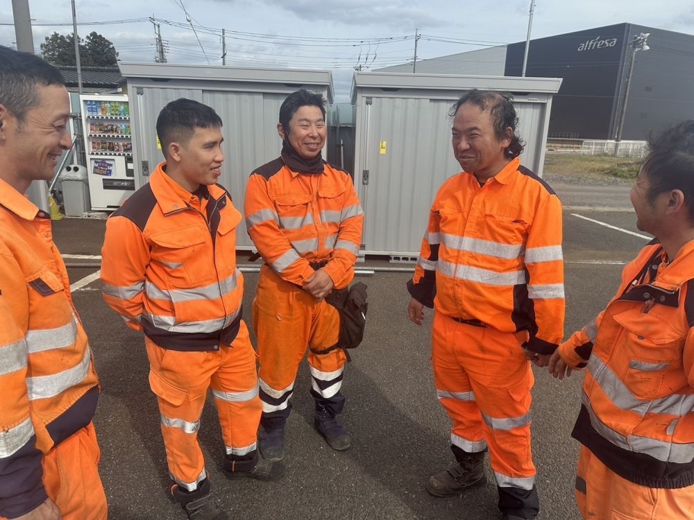 [Pessoas inexperientes e iniciantes japoneses são bem-vindas] Salário diário de 11.000 ienes ~ cortar, cortar árvores, limpar o trabalho