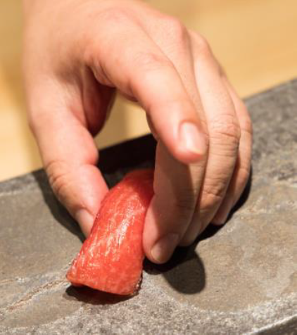 [Otaru, Hokkaido] Inexperiente OK! É um trabalho em um restaurante de sushi de alta classe que também opera no exterior!