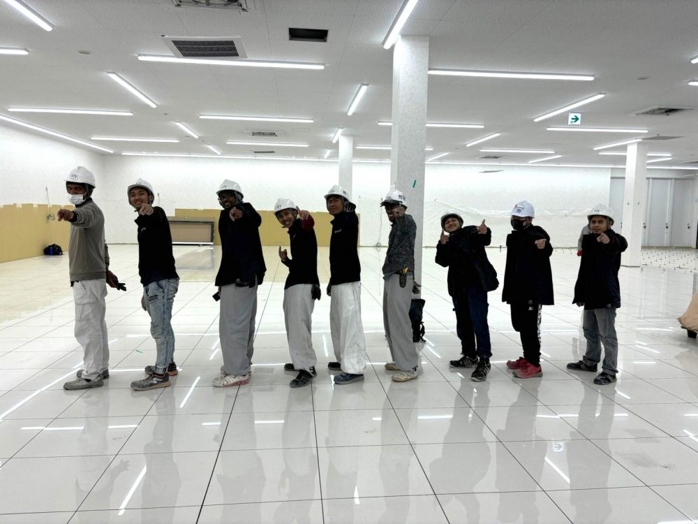 [Funcionário em tempo integral] Equipe de construção de azulejos/Vários subsídios disponíveis/Solicitação OK de todo o Japão/Recepção inexperiente