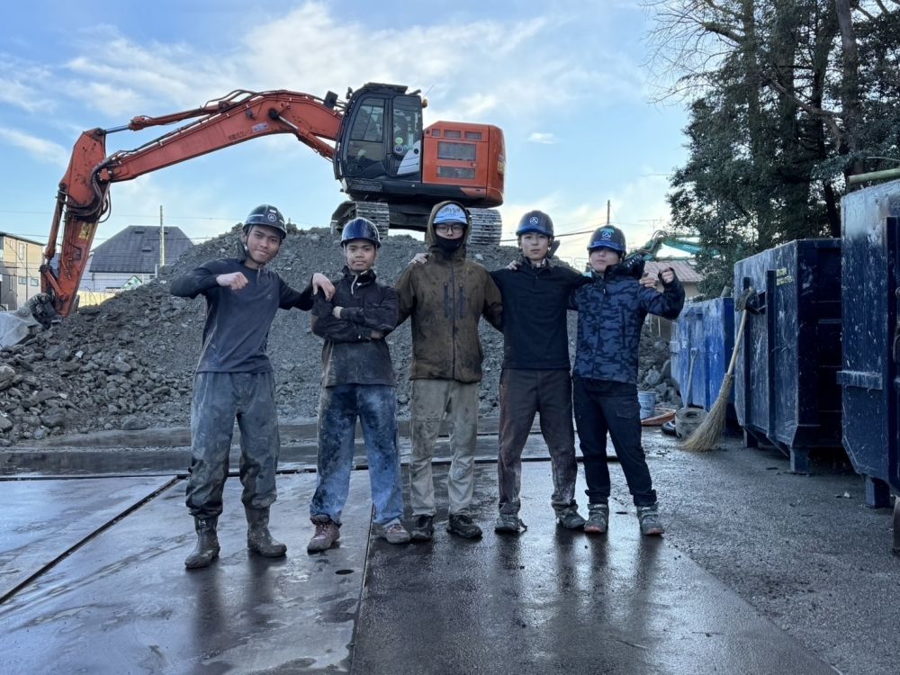 Equipe de trabalho no local para edifícios, habitação geral, etc.