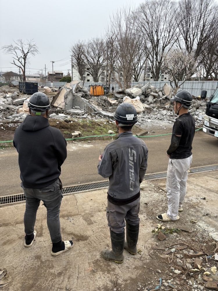 Equipe de trabalho no local para edifícios, habitação geral, etc.
