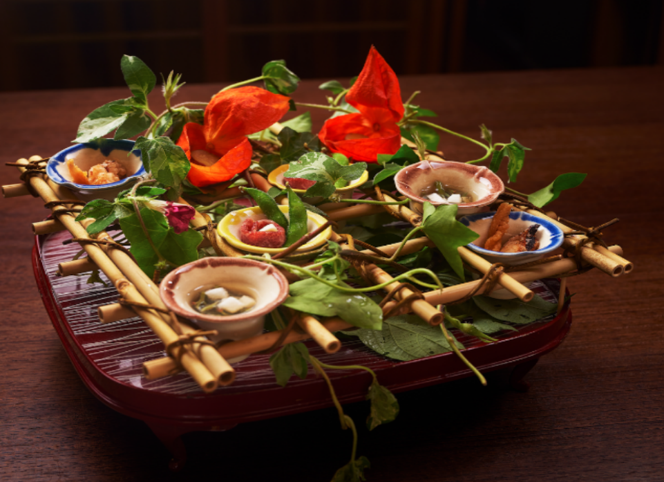 [Emprego em restaurante japonês] Recrutamento de funcionários em tempo integral/pessoas que gostam da cultura japonesa/perto da estação