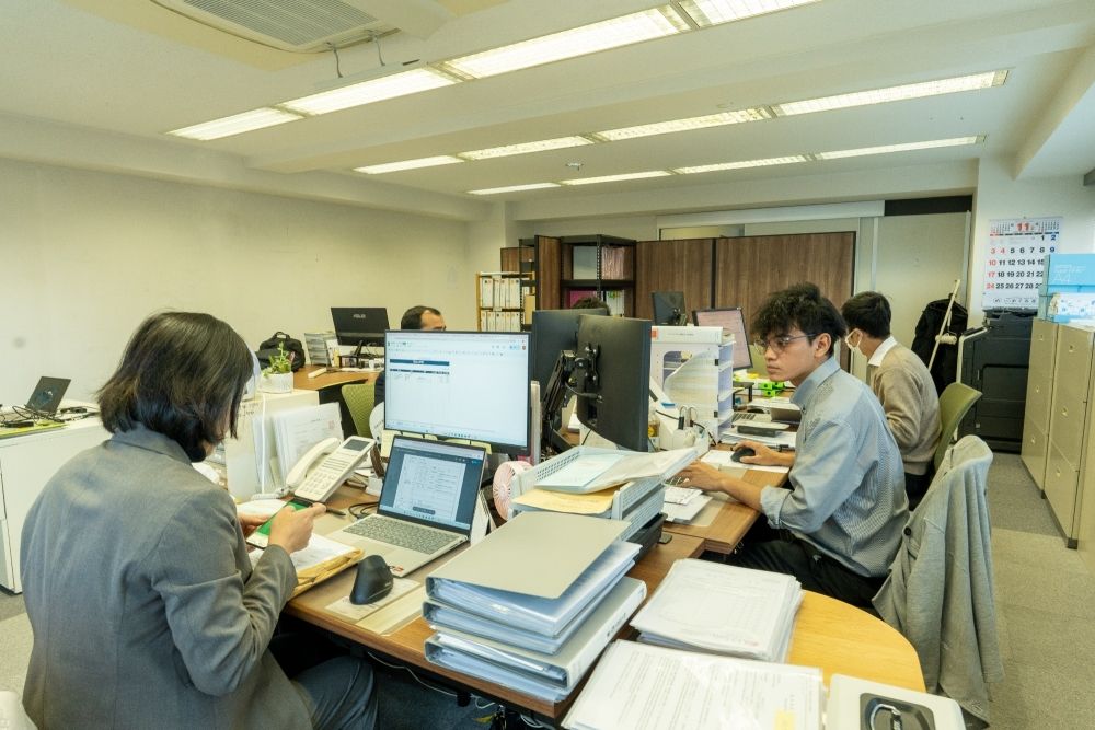 Serviços de apoio à interpretação para estagiários técnicos indonésios e recursos humanos qualificados específicos [fechado nos finais de semana e feriados]