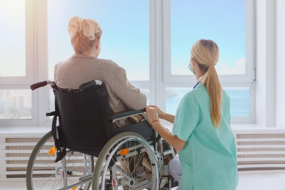 Equipe de enfermagem/enriquecimento privado [salário diário de 16.000 ienes]