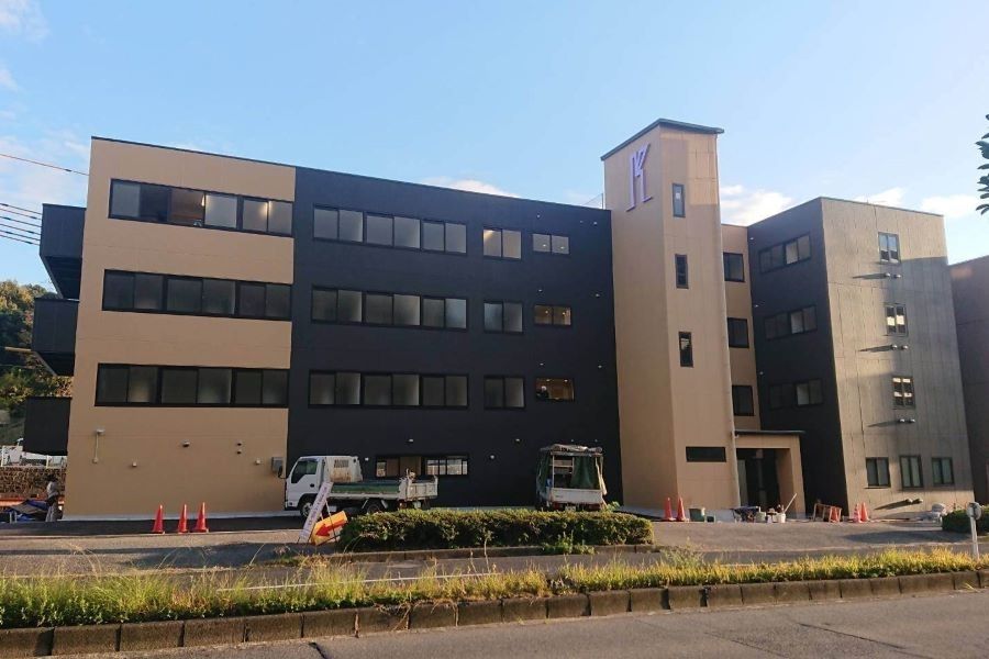 Trabalhando na província de Hiroshima, existem dormitórios com móveis e eletricidade [artesãos da indústria da construção] 350.000 ienes ou mais por mês são possíveis, dependendo do trabalho árduo