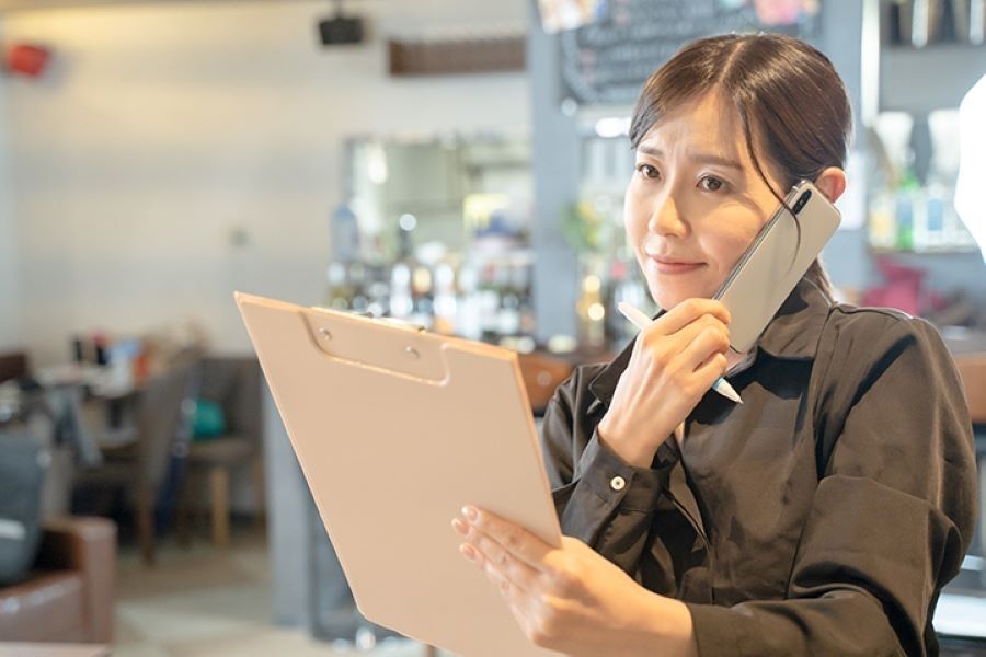 [Trabalho de funcionário em tempo integral] Atendimento ao cliente/vendas de dispositivos de comunicação/pessoas experientes são bem-vindos.