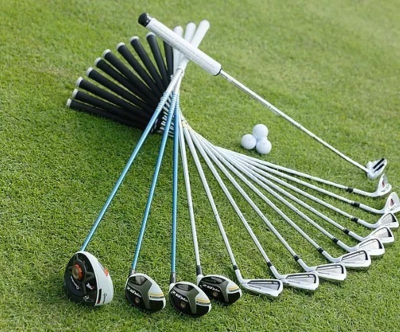 Right in front of Shinjuku station! \ Foreigners active & able to make use of Chinese/Inexperienced welcome ♪ Part-time job specializing in golf