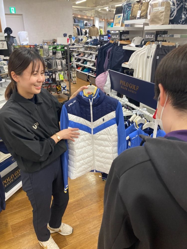 Conectado diretamente à Estação Roppongi\ Estrangeiros estão ativos! /Inexperientes são bem-vindos ♪ Emprego de meio período em lojas especializadas em golfe