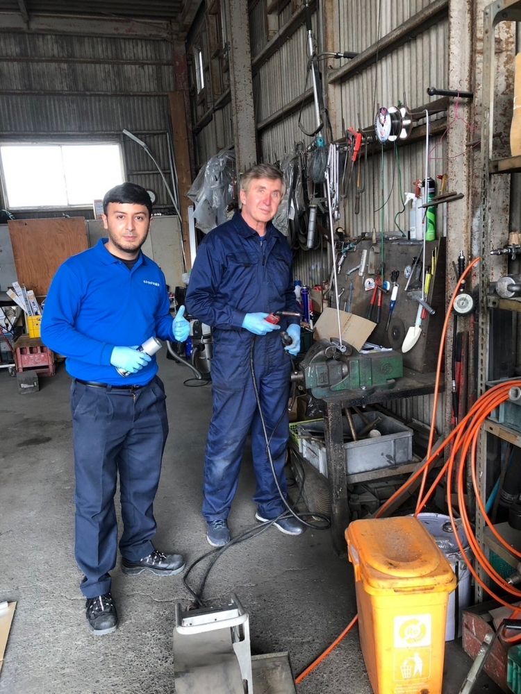 Estamos procurando colegas com quem trabalhar! 4º motorista, funcionário em tempo integral!