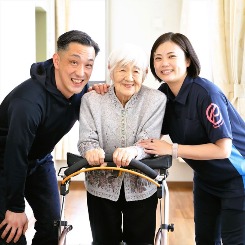 Osaka/Nursing care/Foreign staff available/Bonus available/Dormitory available