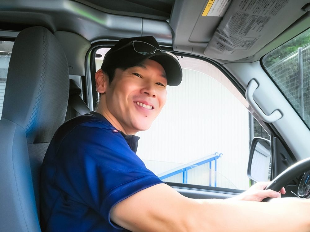 [Carteira de motorista necessária] Estrangeiros e pessoas inexperientes são bem-vindos! Equipe de entrega de ingredientes para ramen [funcionário em tempo integral]