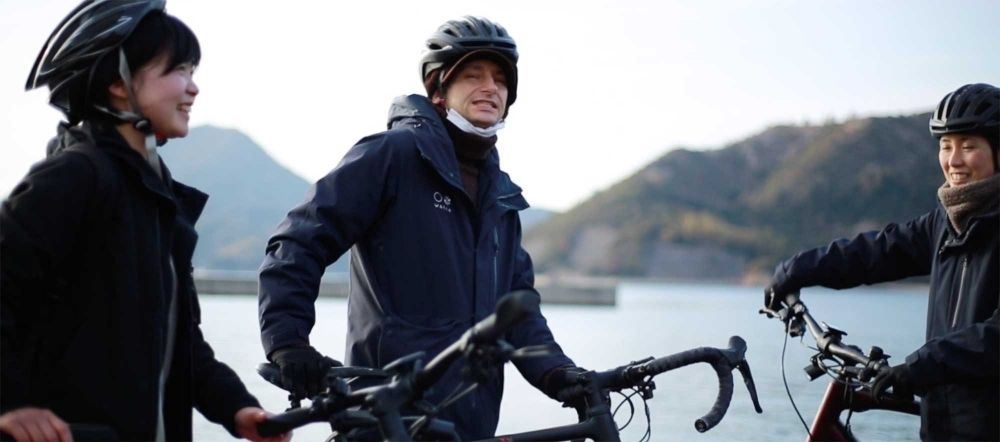 しまなみ海道リゾートホテルの英語を使ったフロントスタッフ