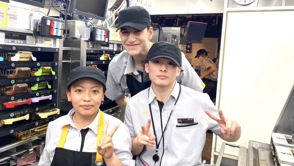 Recrutamento na hora do almoço durante a semana!! Vamos trabalhar no McDonald's!