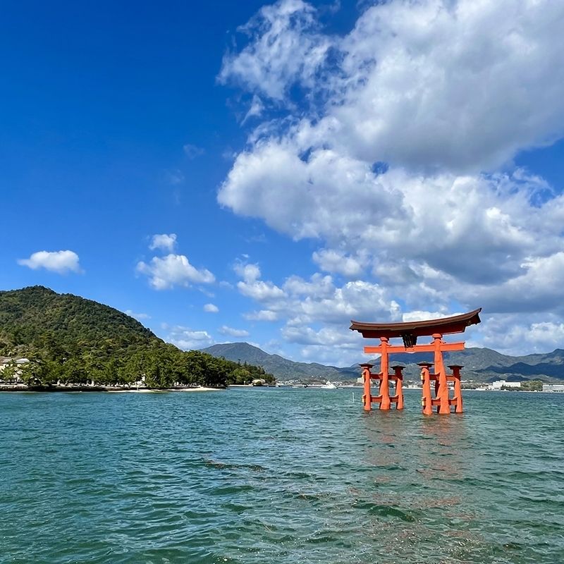 Trabalhe em um novo hotel em Hiroshima Miyajima! Recrutamento de funcionários de recepção e restaurante