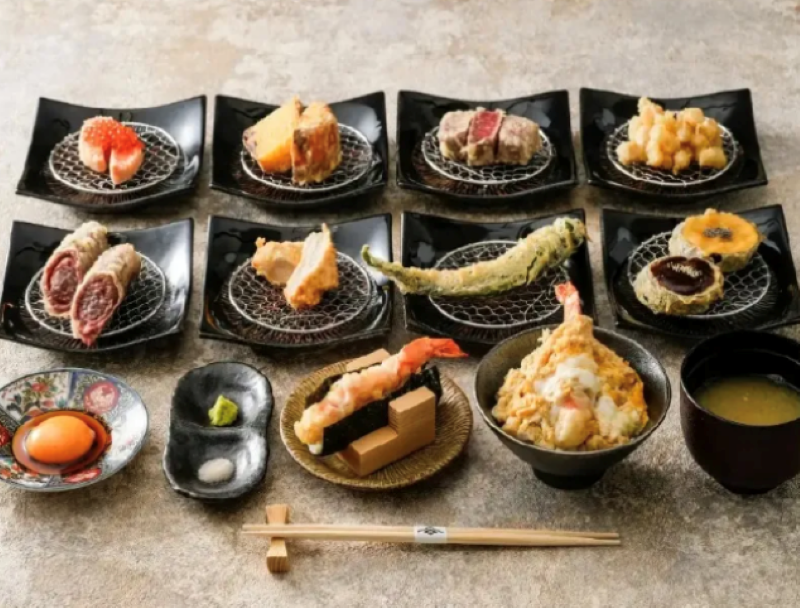 [Vamos trabalhar em uma loja famosa em Kyoto usando inglês] Você pode melhorar suas habilidades mesmo que não tenha experiência/