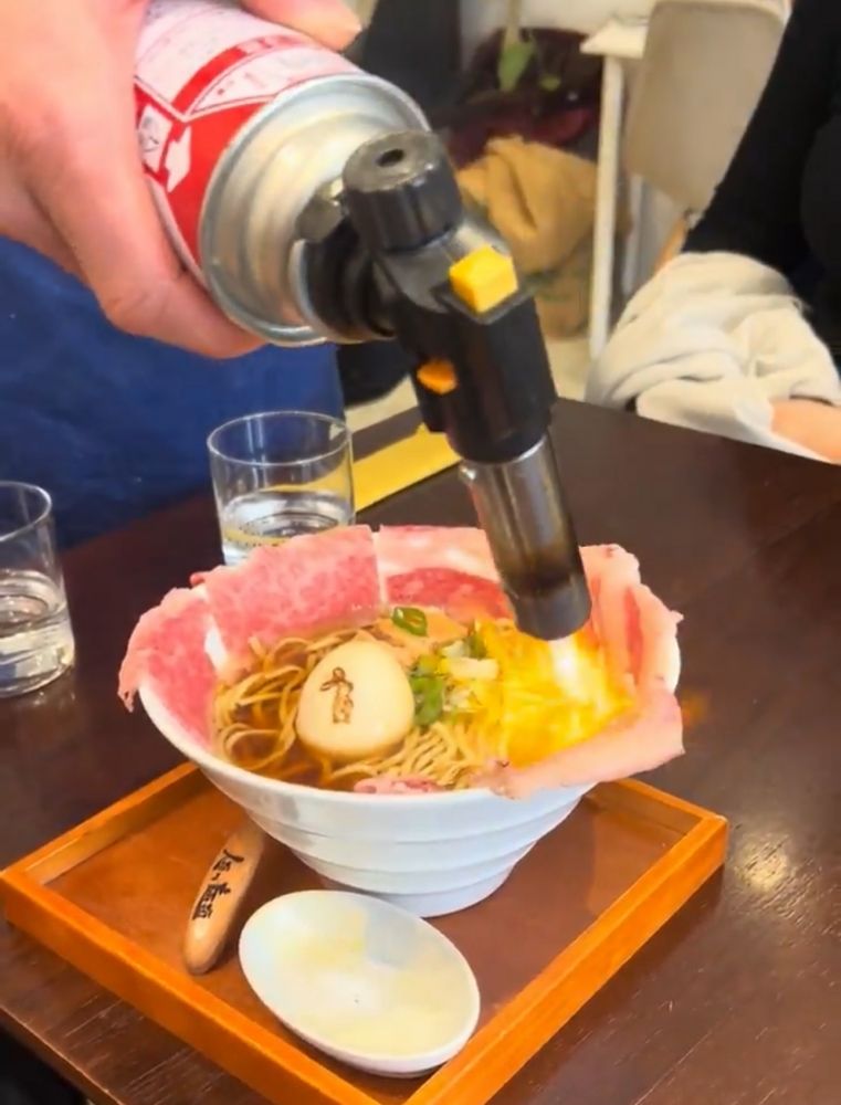 Procura-se equipe da MOON & BACK Kyoto & Nishiki Market Kitchen!