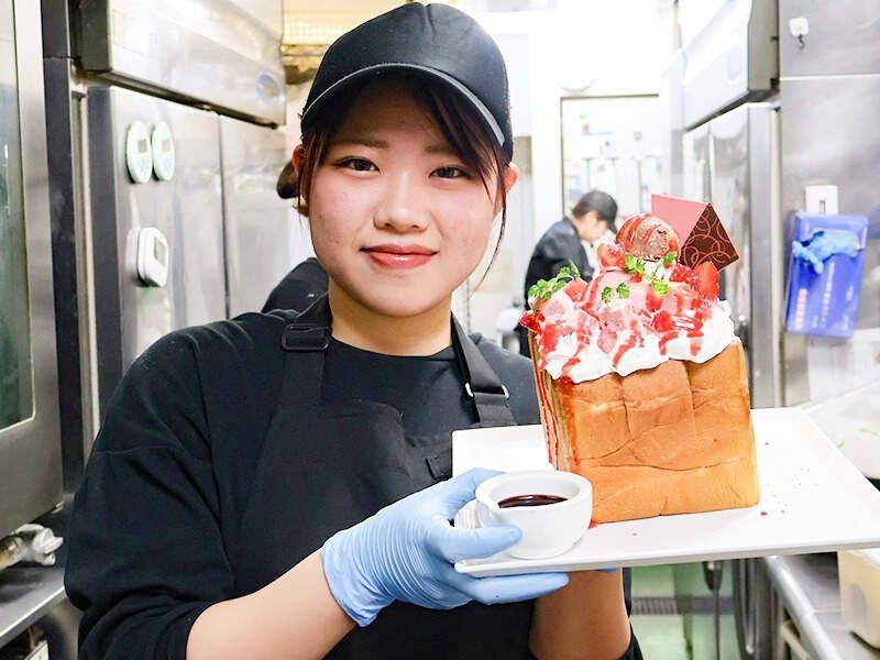 \ 특기 있는 외식, N3 소지자 환영, 입사 축하금 10만엔 [프렌치 레스토랑 키친]