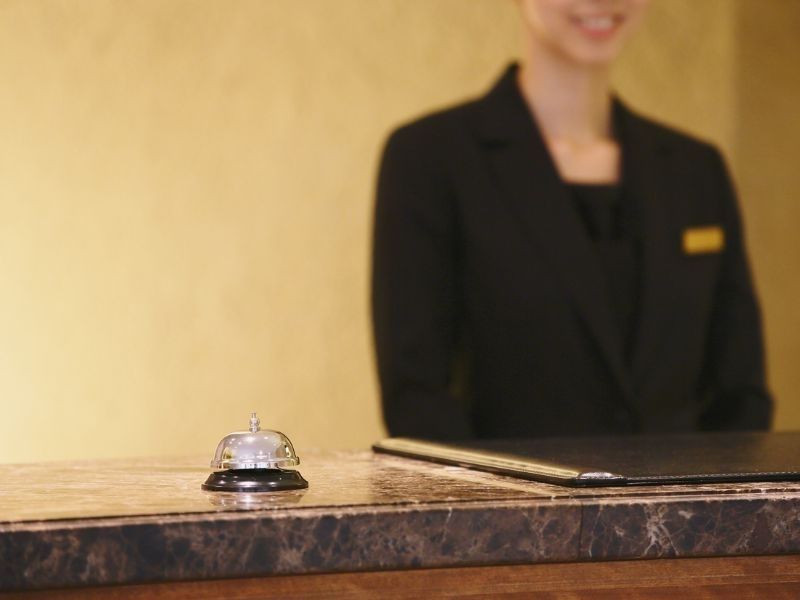 [允许招聘多人/没有经验的员工：前台工作人员] 92