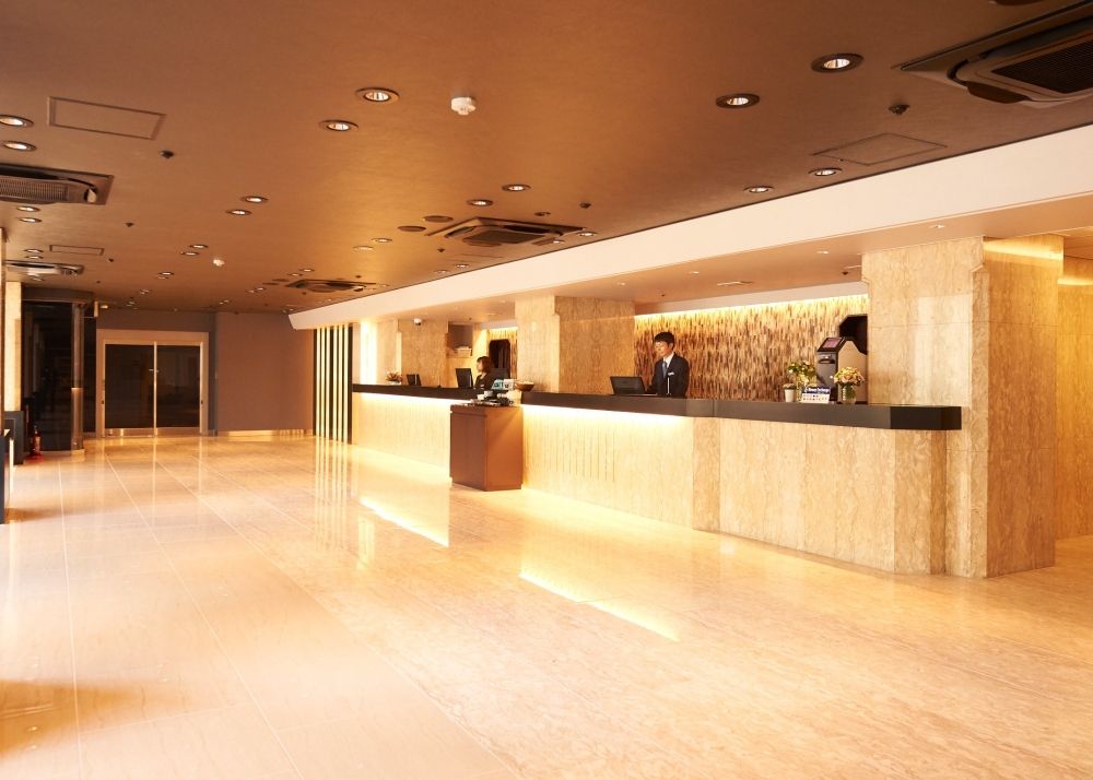 外国人活躍中【ホテルの清掃スタッフ】VISAサポートOK/女性活躍中/正社員登用