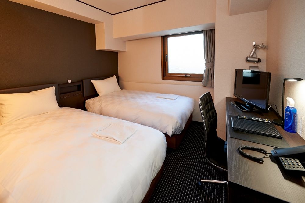 外国人活躍中【ホテルの清掃スタッフ】VISAサポートOK/女性活躍中/正社員登用